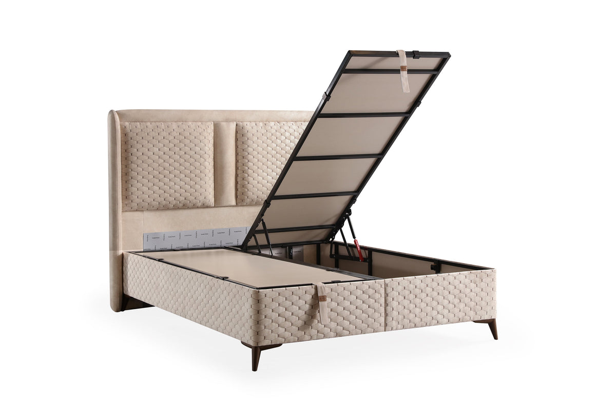 Flora Bed Set by Netline Interiors