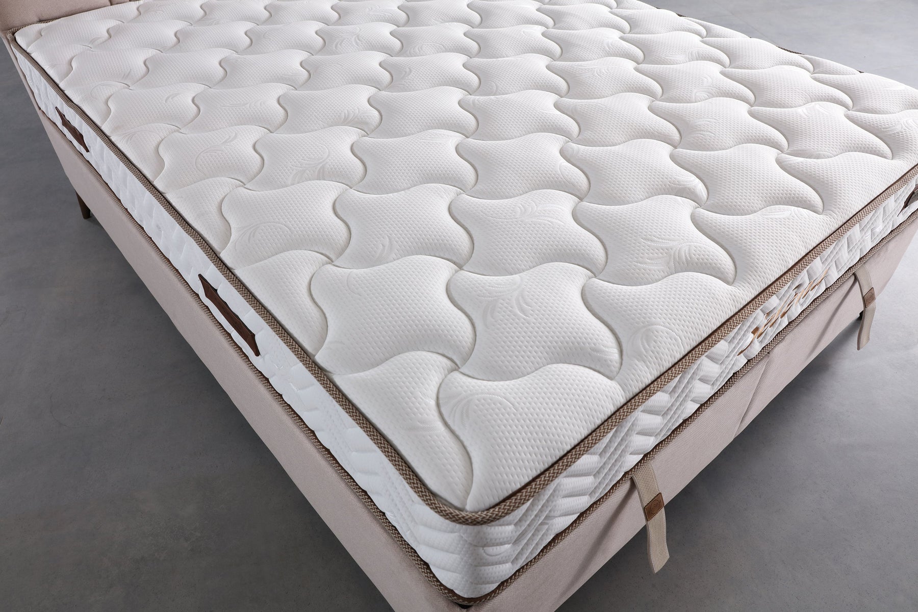 Selena Mattress by Netline Interiors