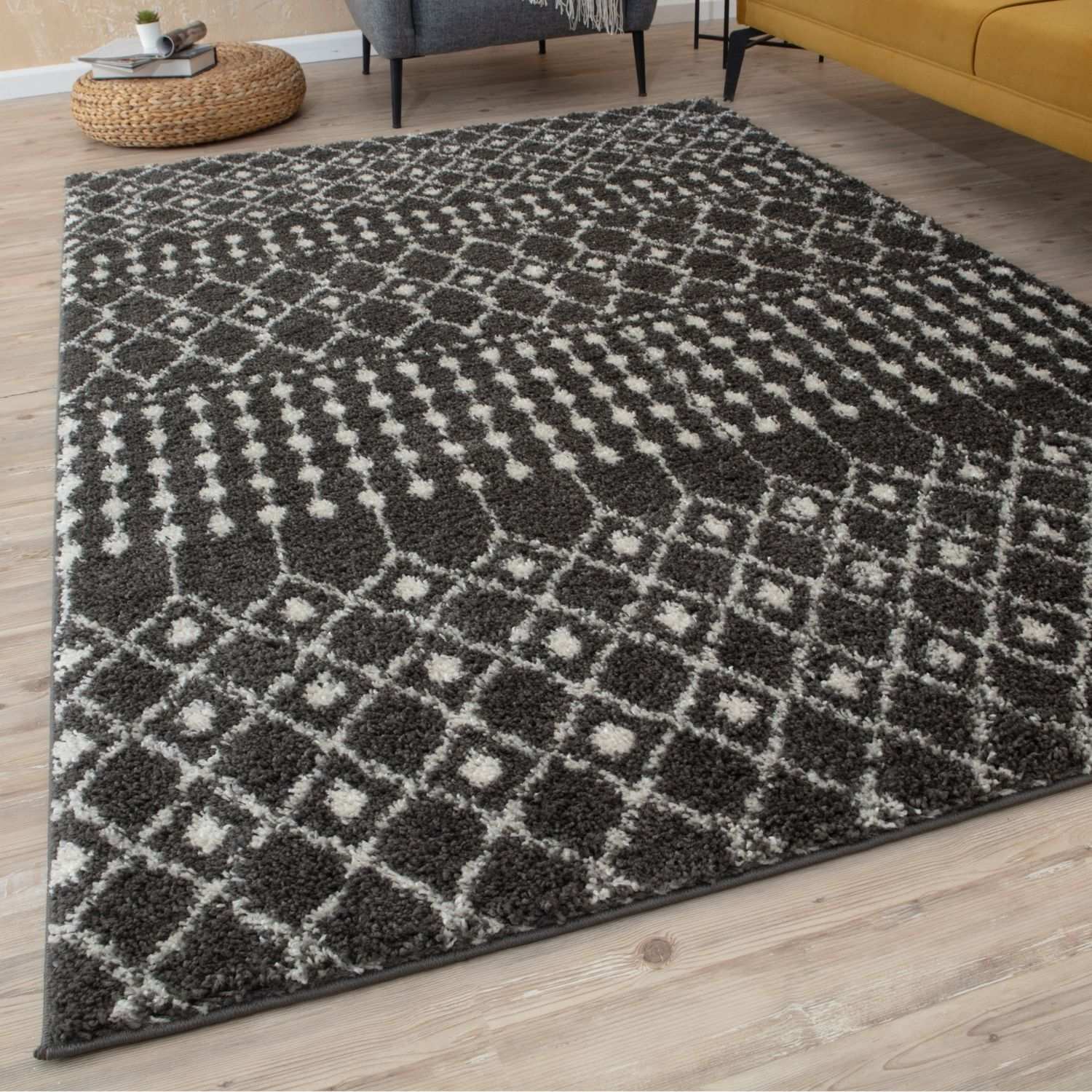 Moroccan Dark Grey Shaggy Rug – 1040