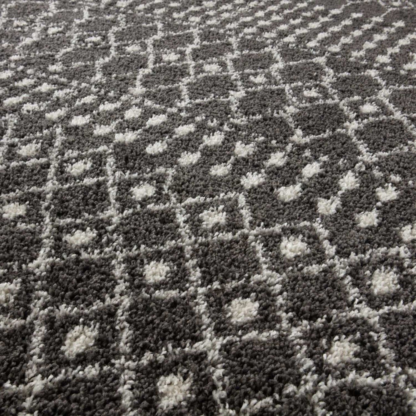 Moroccan Dark Grey Shaggy Rug – 1040
