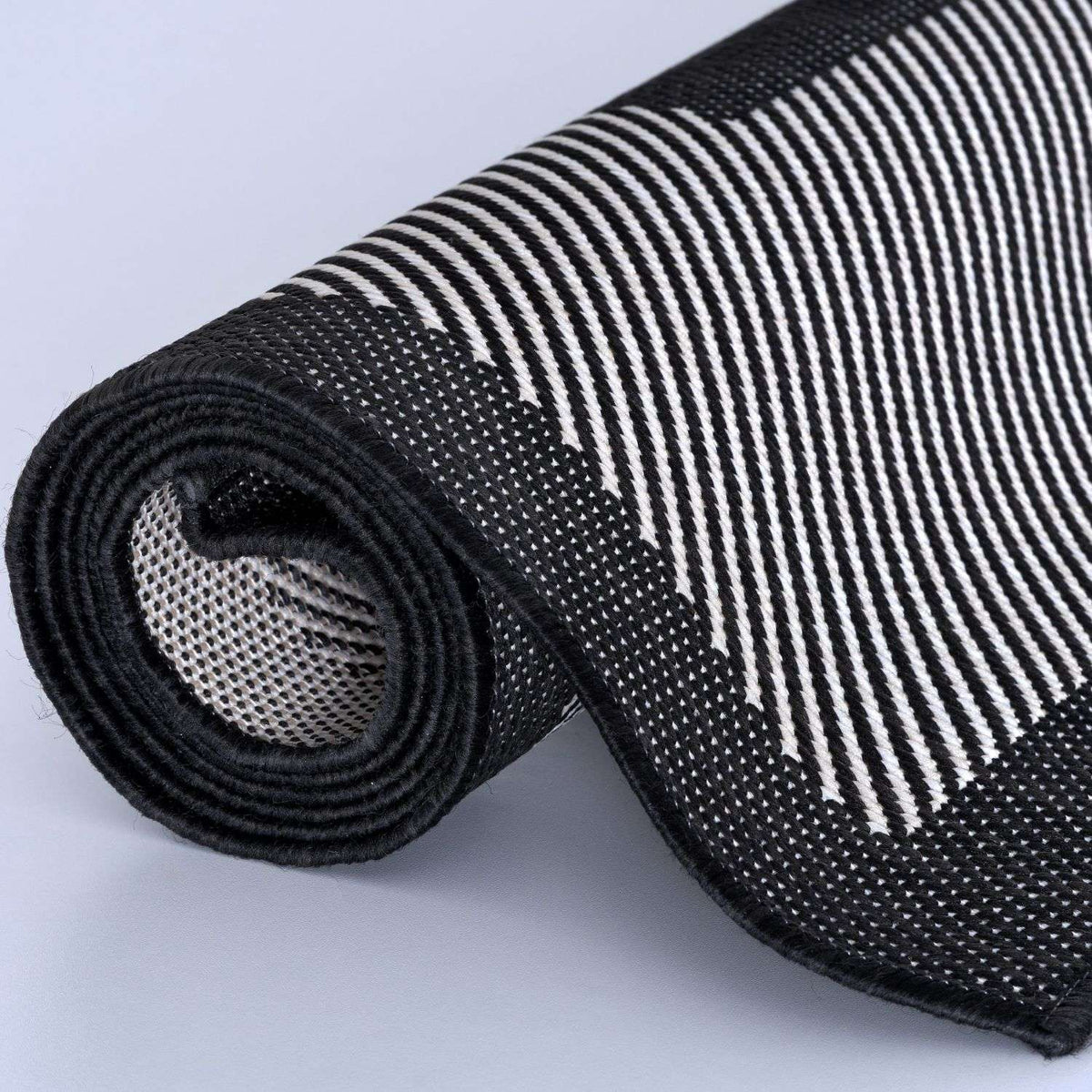 Ecology Outdoor Rug Black – 200bl