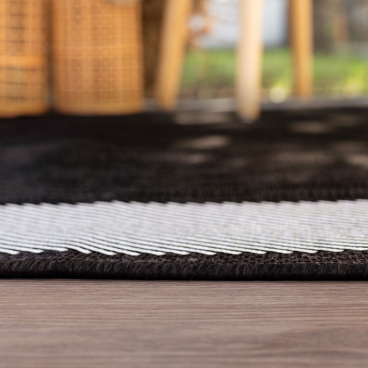 Ecology Outdoor Rug Black – 200bl