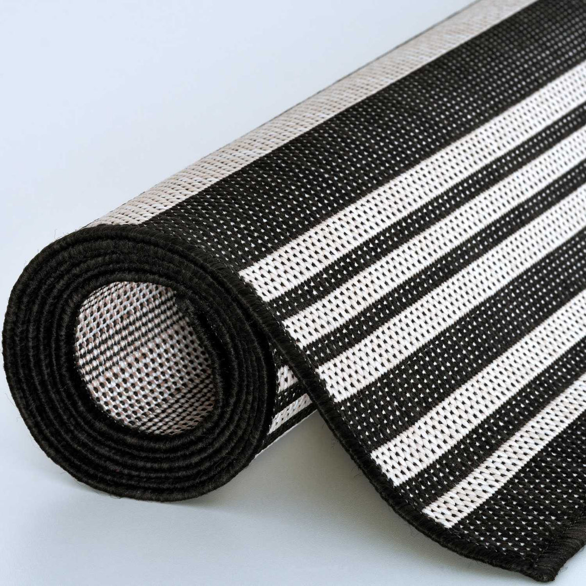 Ecology Outdoor Rug Black – 300bl