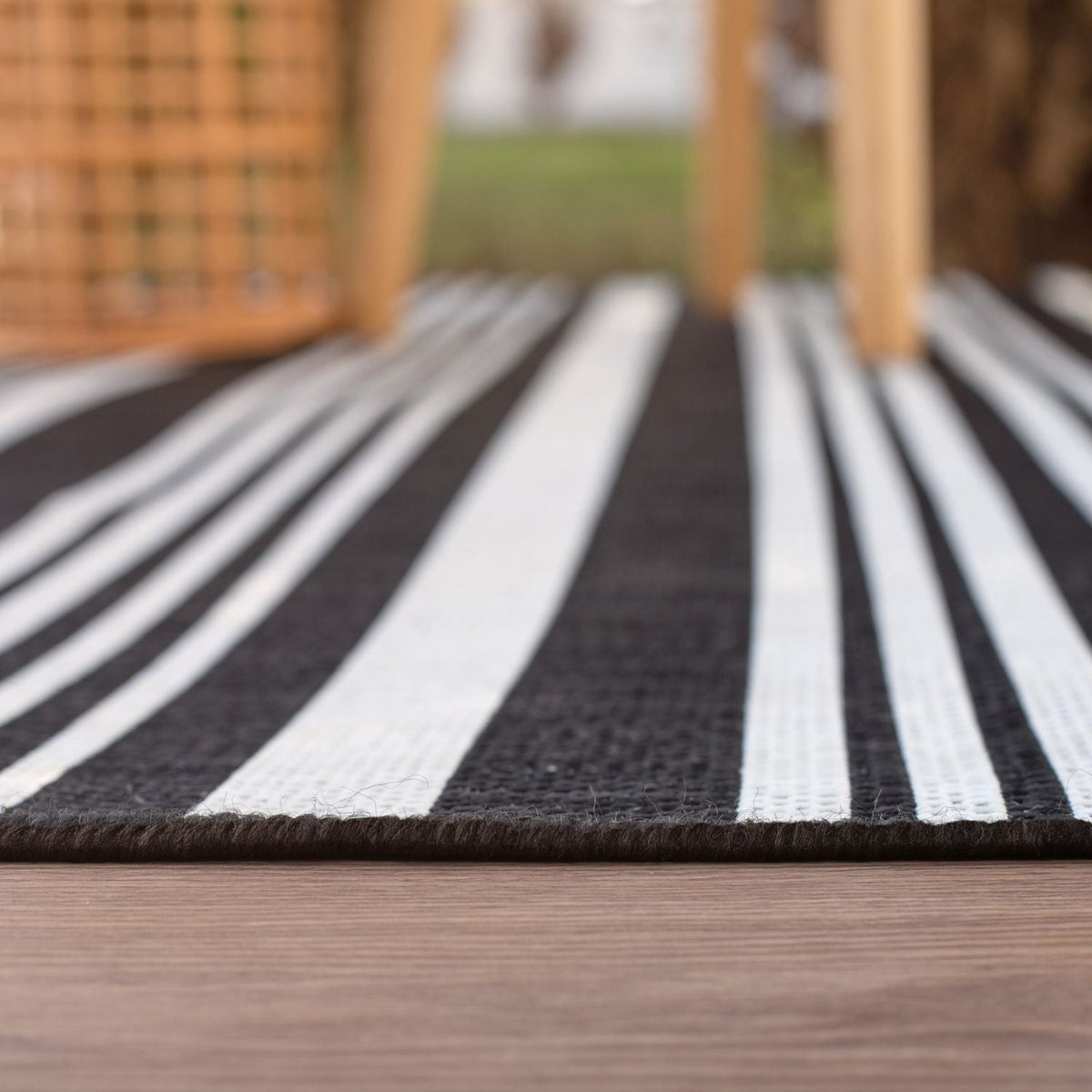 Ecology Outdoor Rug Black – 300bl