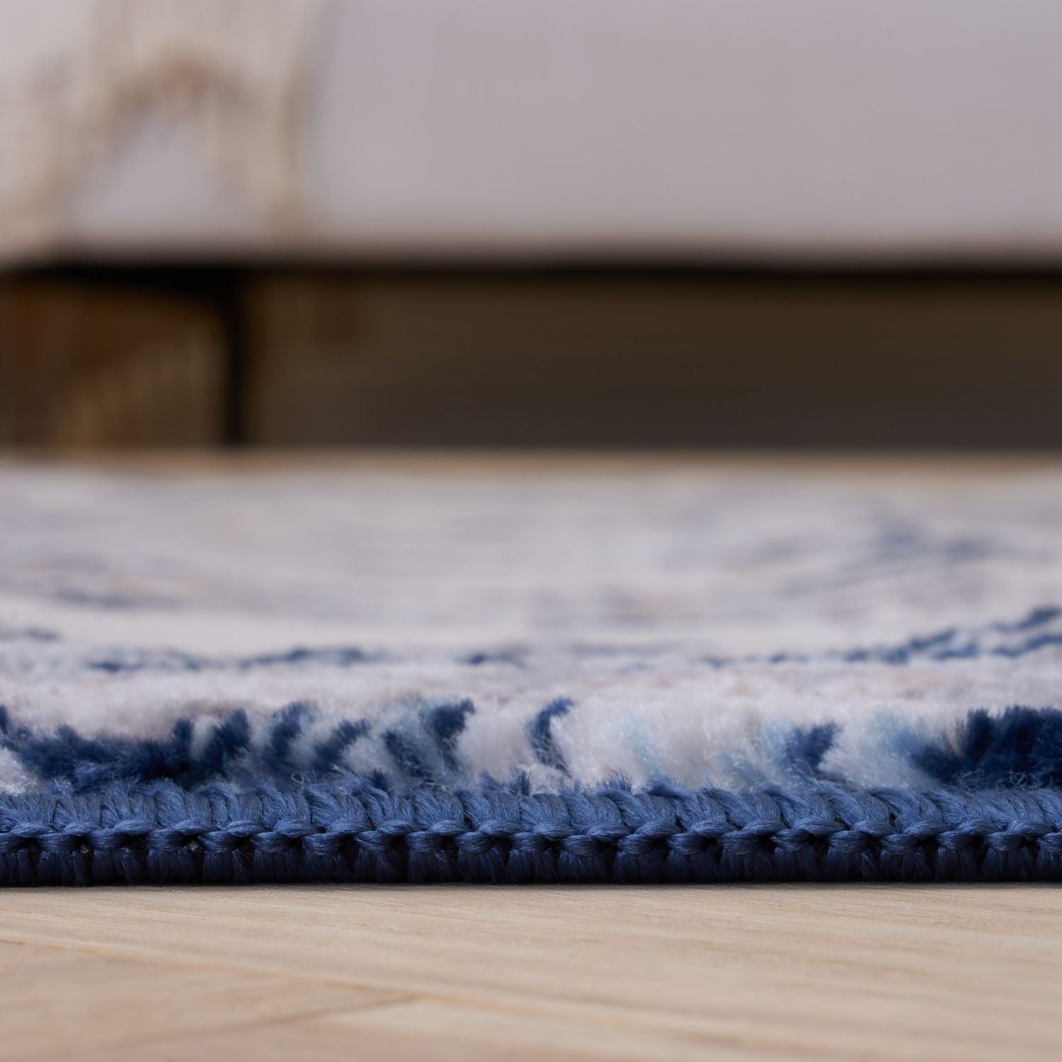 Montana Vintage Navy Rugs – 4000