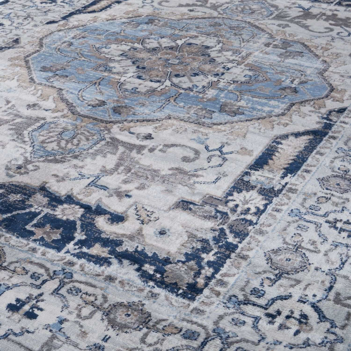 Montana Vintage Navy Rugs – 4040