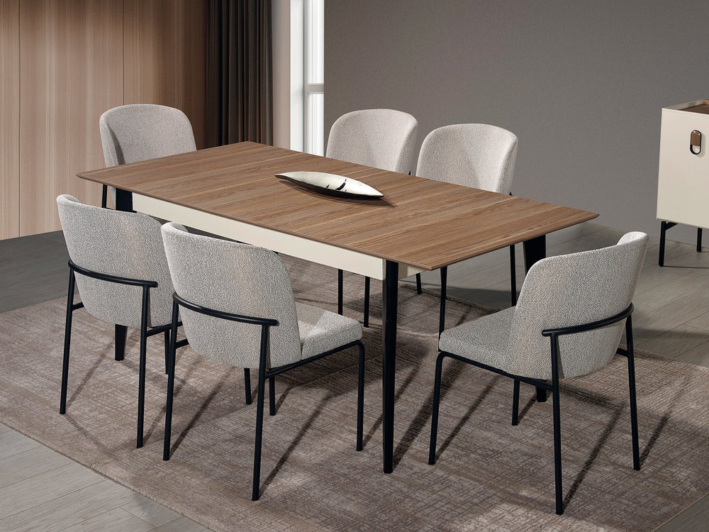 Smart Dining Room by Netline Interiors