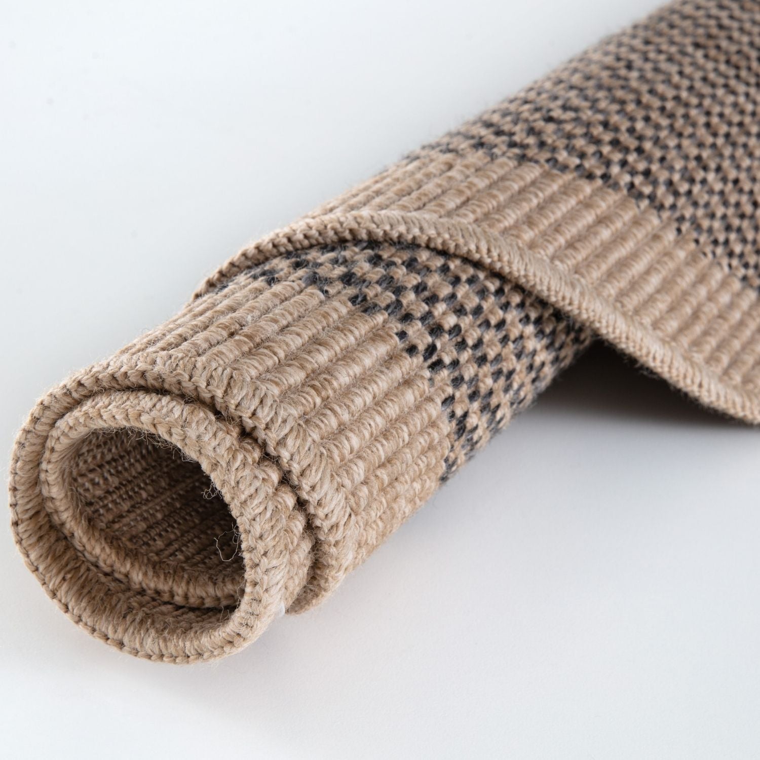 Nature Outdoor Rug Dark Grey – 5200DG
