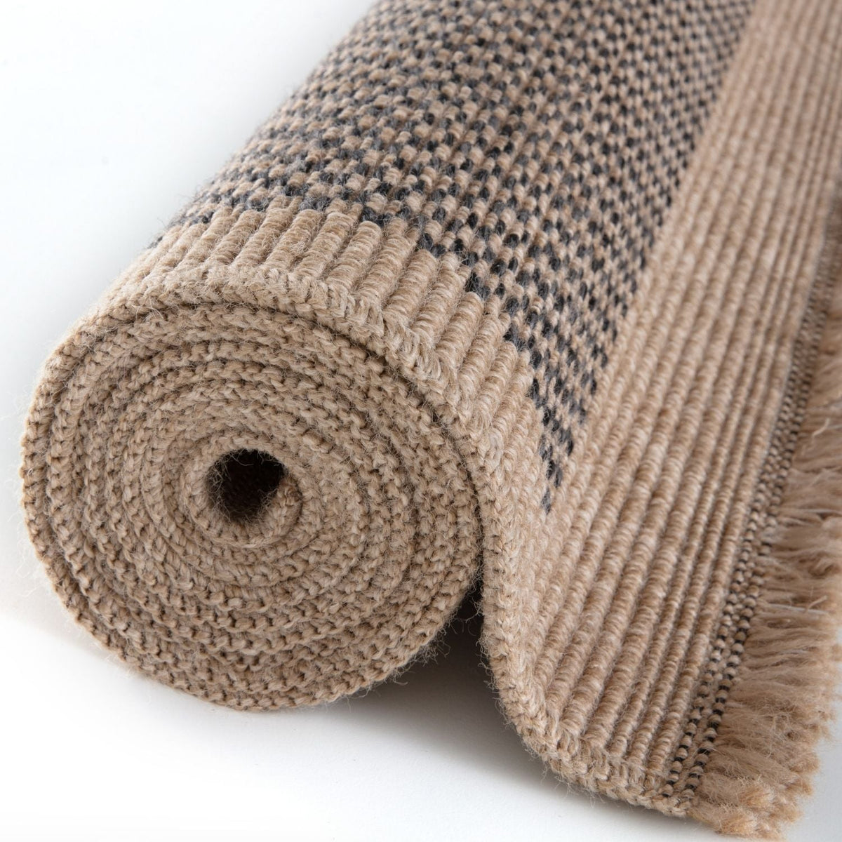 Nature Outdoor Rug Dark Grey – 5200DG