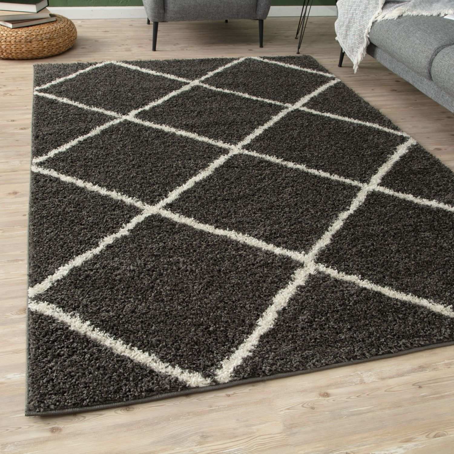 Moroccan Dark Grey Shaggy Rug – 540