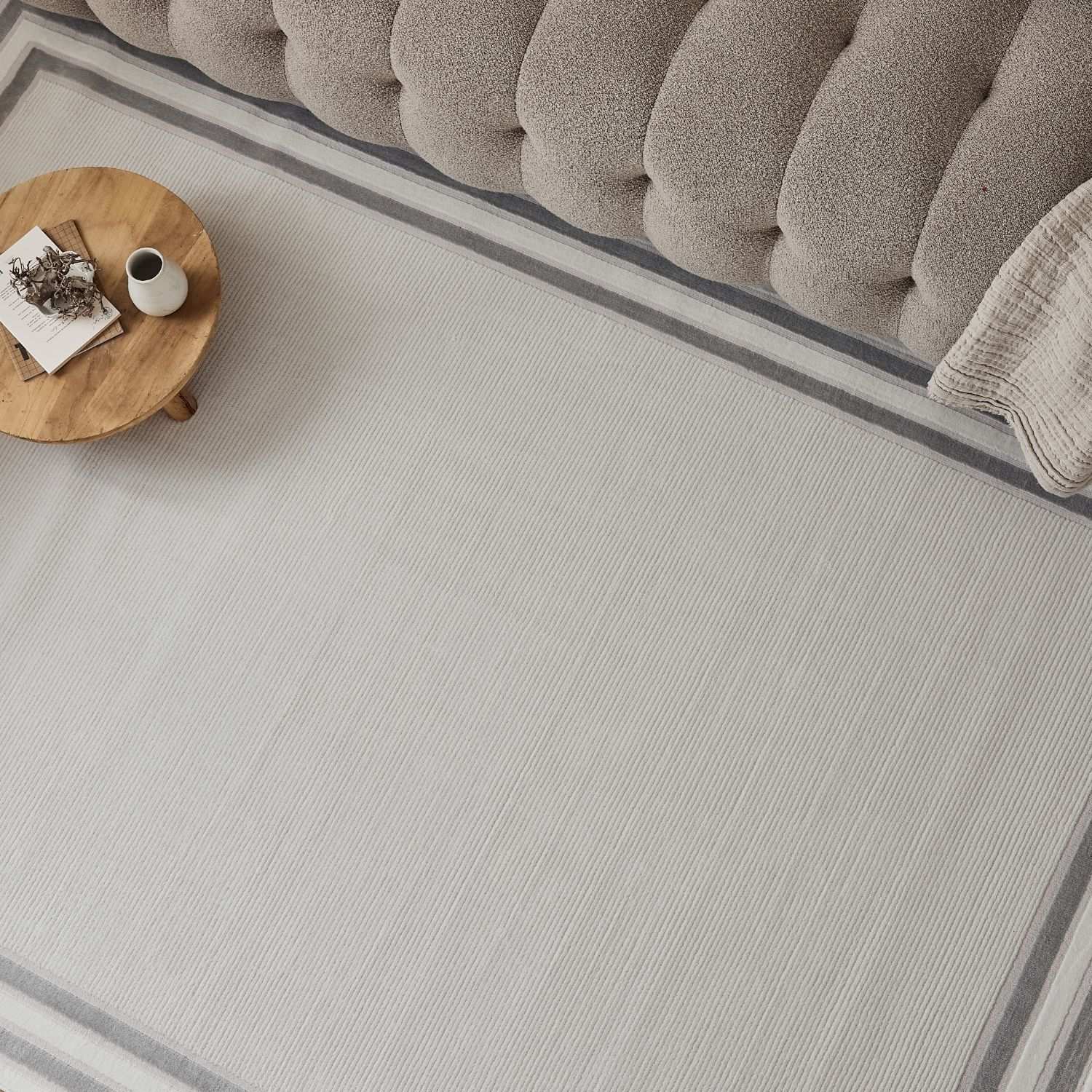 Carmel Cream-Grey Bordered Rug – 6060