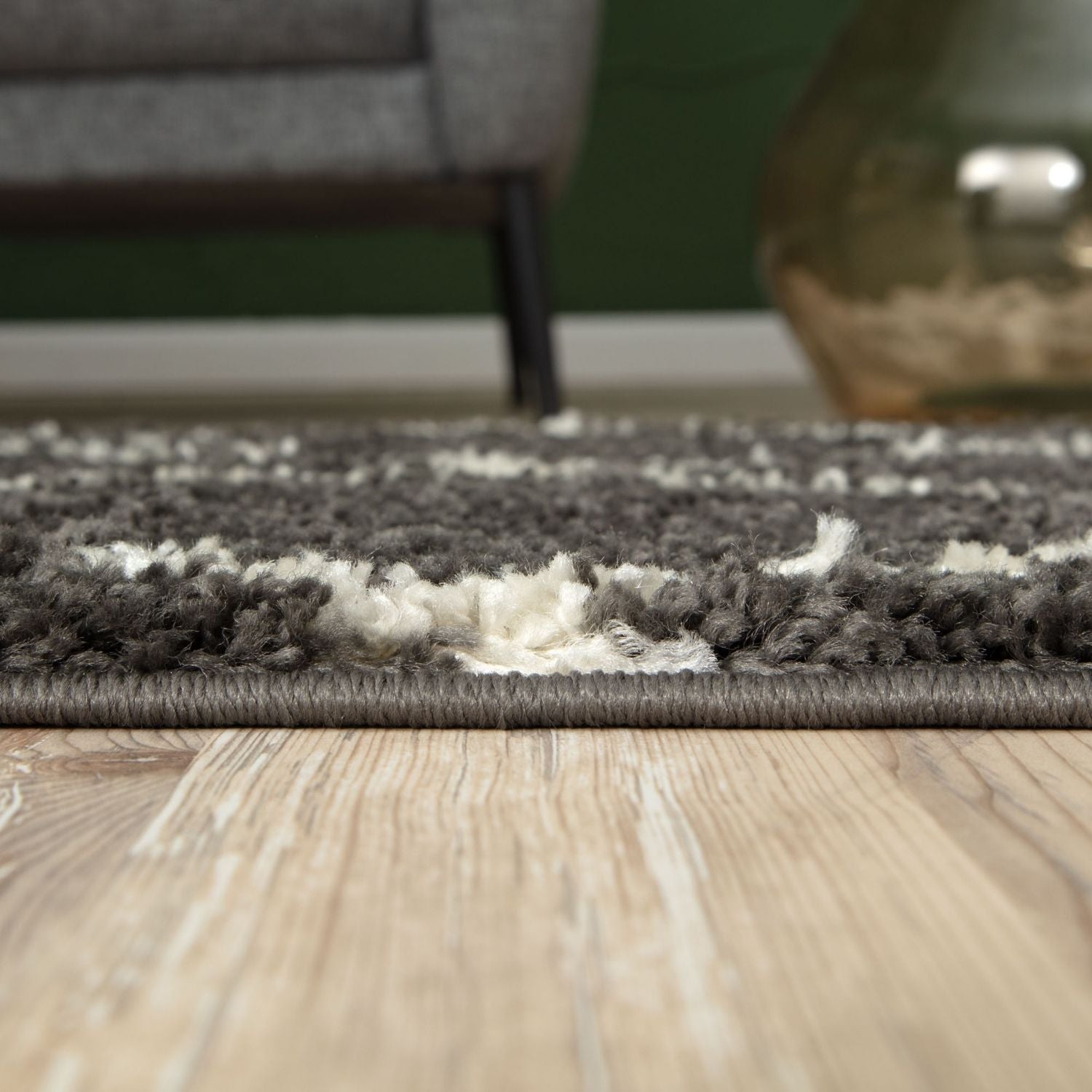 Moroccan Dark Grey Shaggy Rug – 640