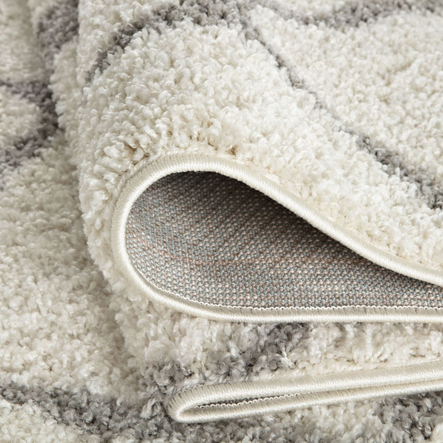 Moroccan Ivory Shaggy Rug – 700