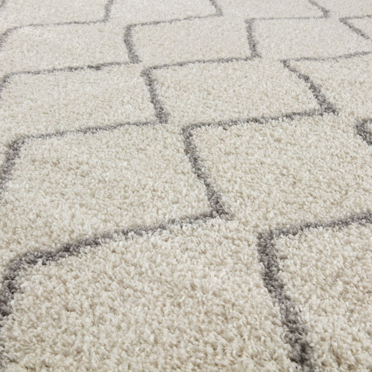 Moroccan Ivory Grey Shaggy Rug – 800