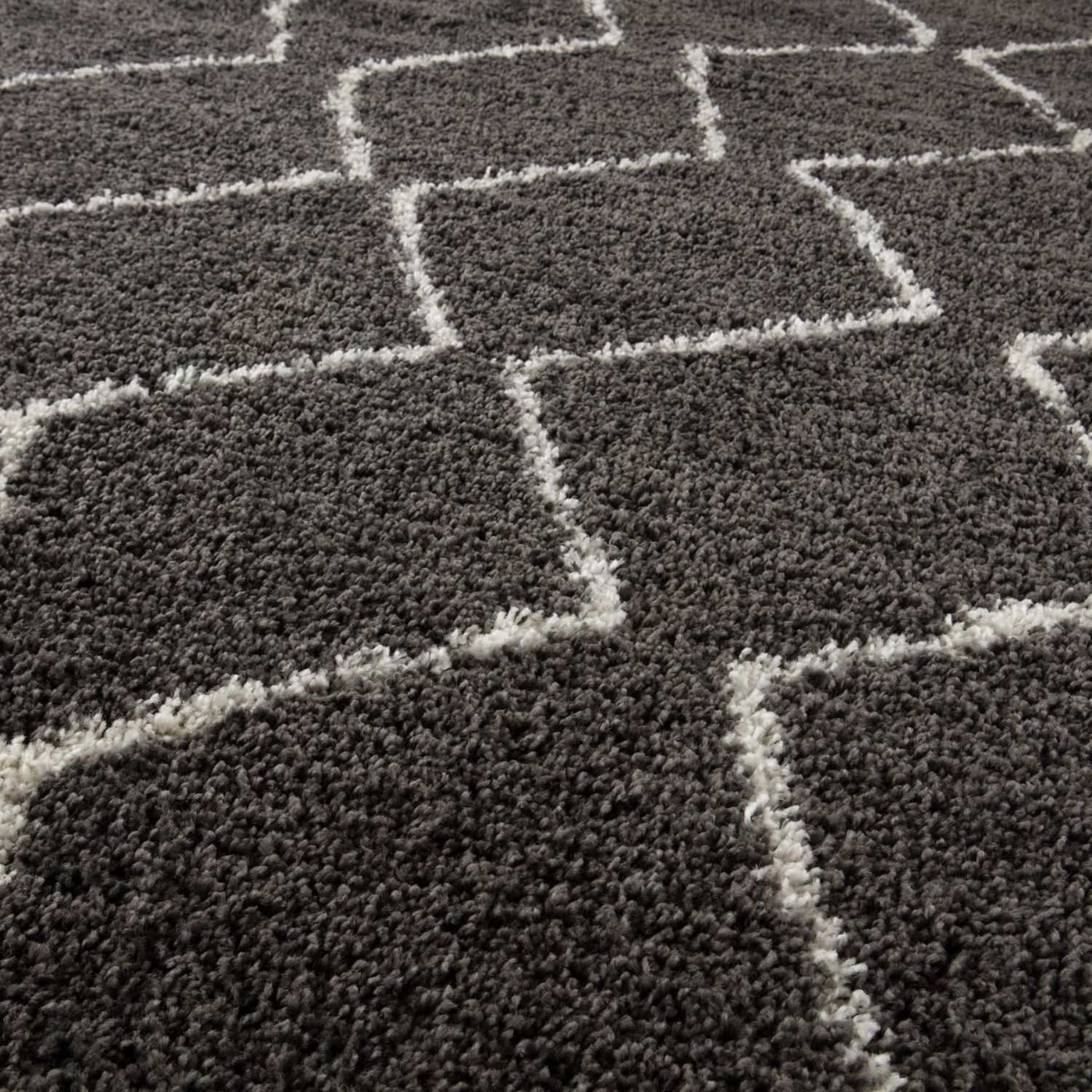 Moroccan Dark Grey Shaggy Rug – 840