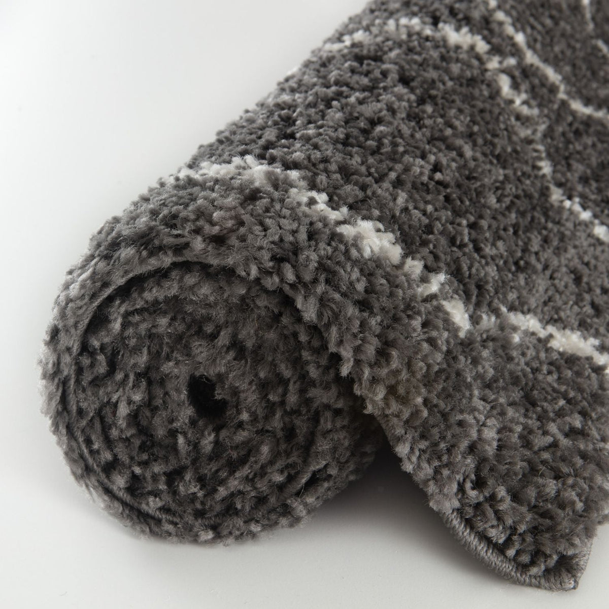 Moroccan Dark Grey Shaggy Rug – 840