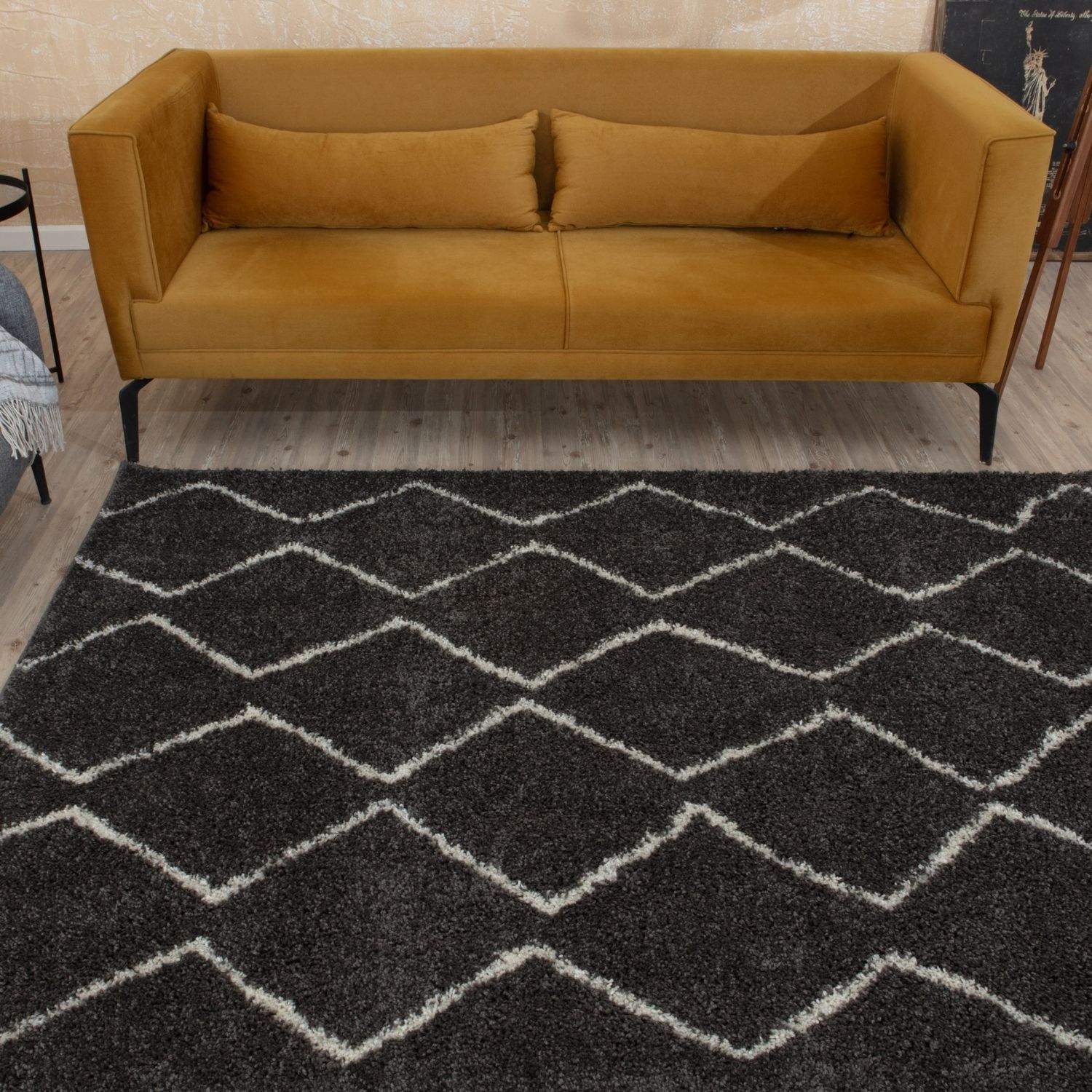 Moroccan Dark Grey Shaggy Rug – 840