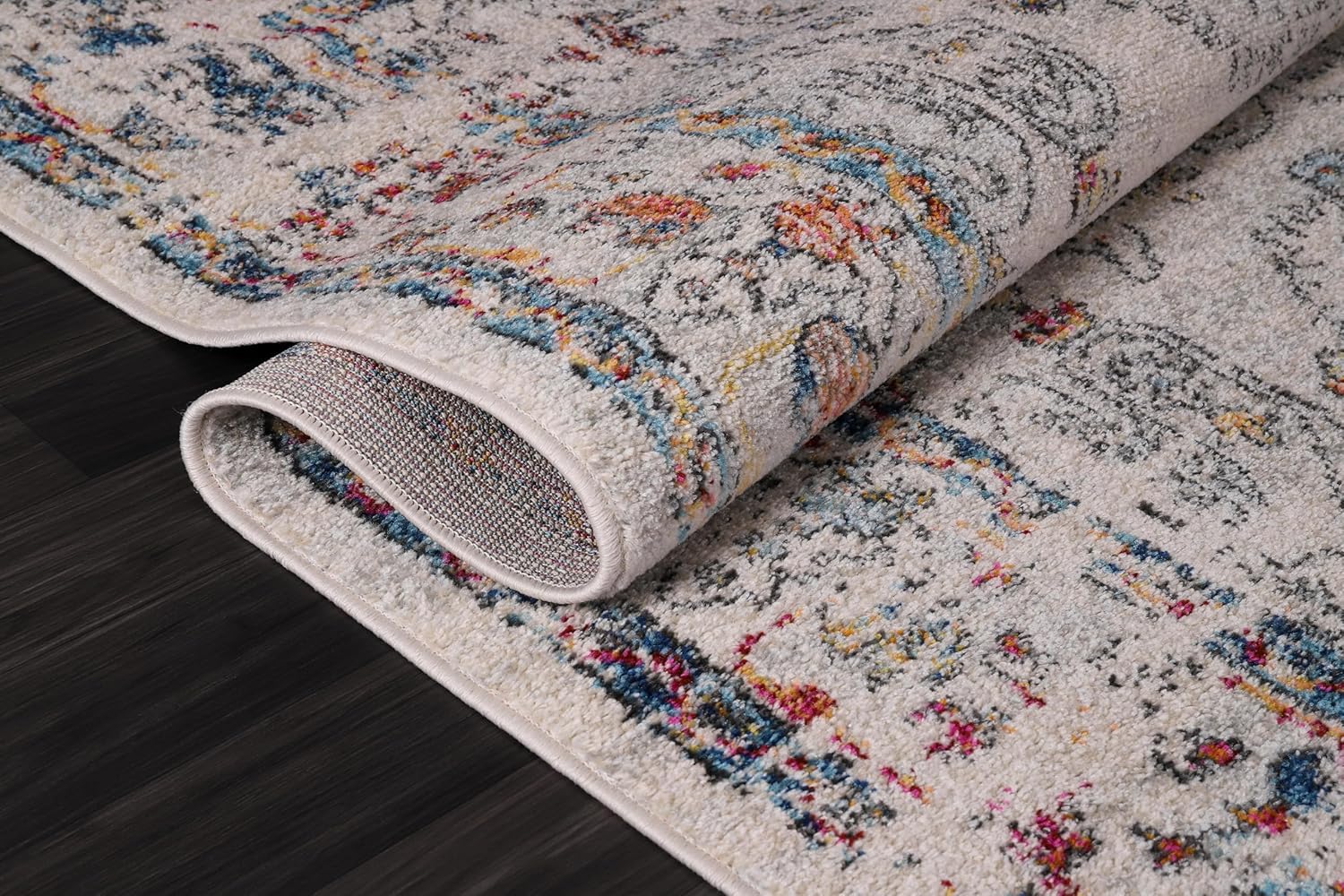 Netline Home vintage beige runner rug with distressed medallion design, soft and durable Wilton woven carpet for living room or hallway.