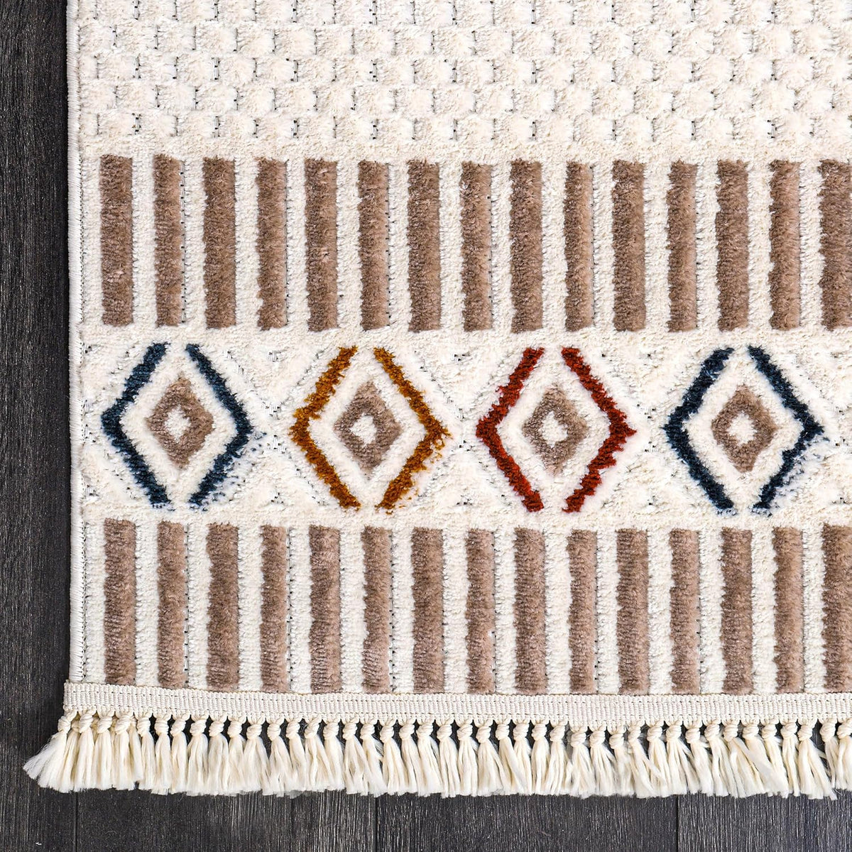 Beige low pile bohemian style rug by Netline Home with Aztec patterns, suitable for living rooms, bedrooms, hallways, pet and kid-friendly.