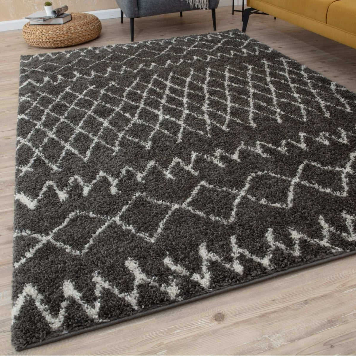 Moroccan Dark Grey Shaggy Rug – 940
