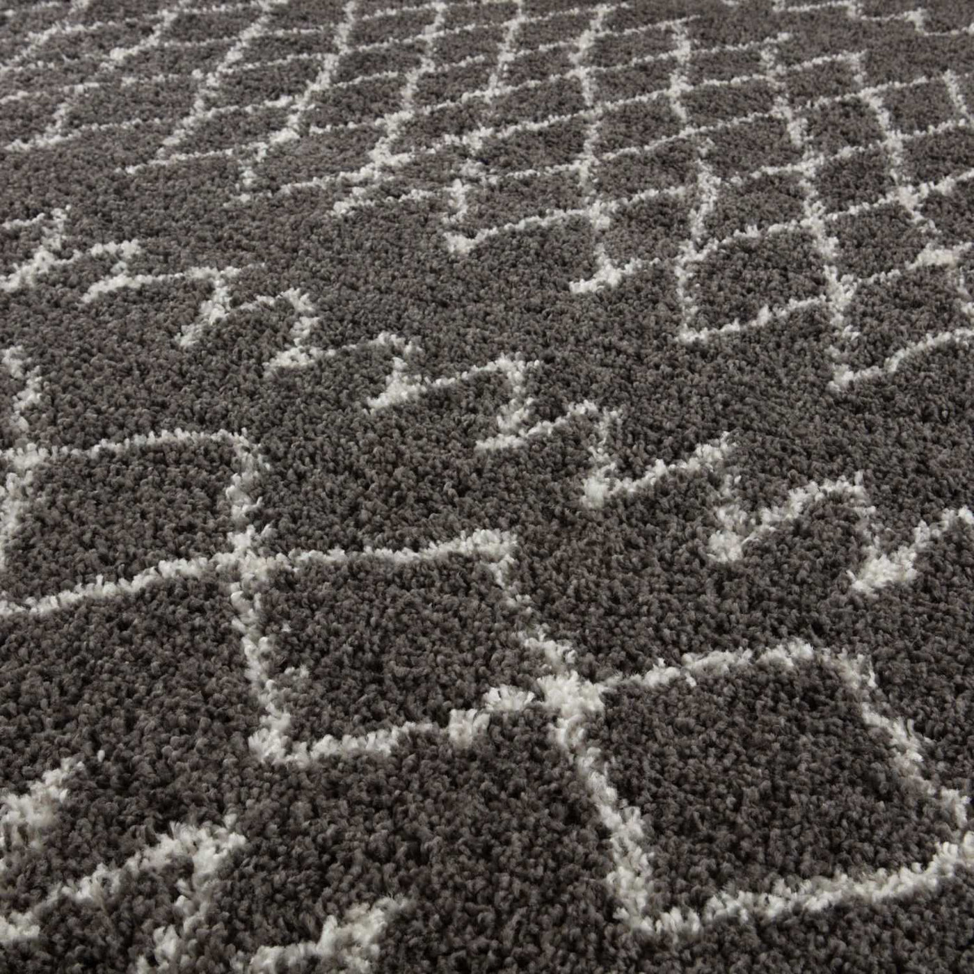 Moroccan Dark Grey Shaggy Rug – 940