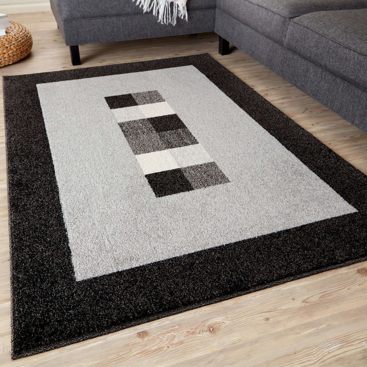 Ephesus Grey Black Rug – 7439GB