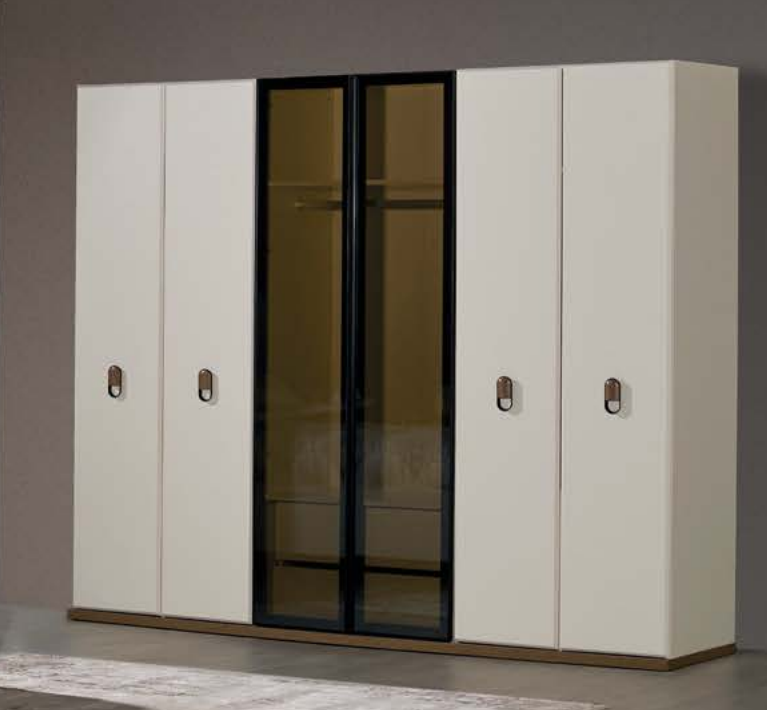 Smart Wardrobe by Netline Interiors