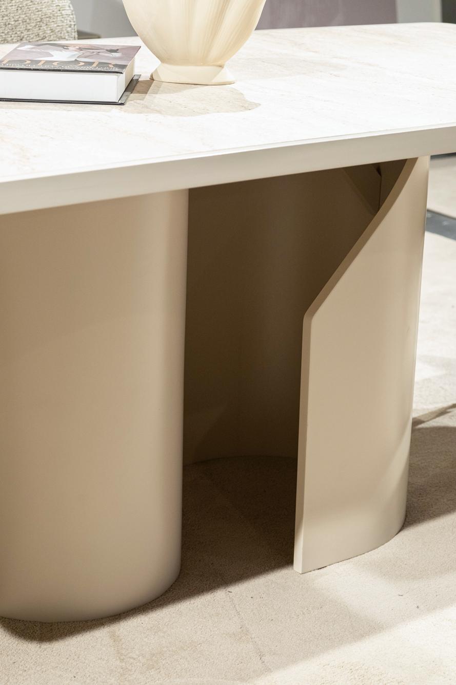 Icon Dining Room by Netline Interiors