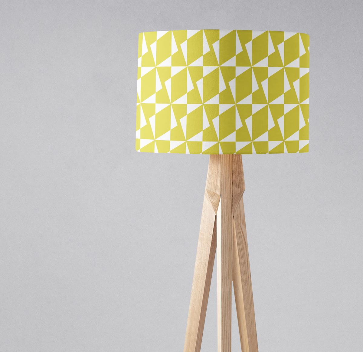 Yellow Retro Geometric Lampshade โ Ceiling & Table Compatible