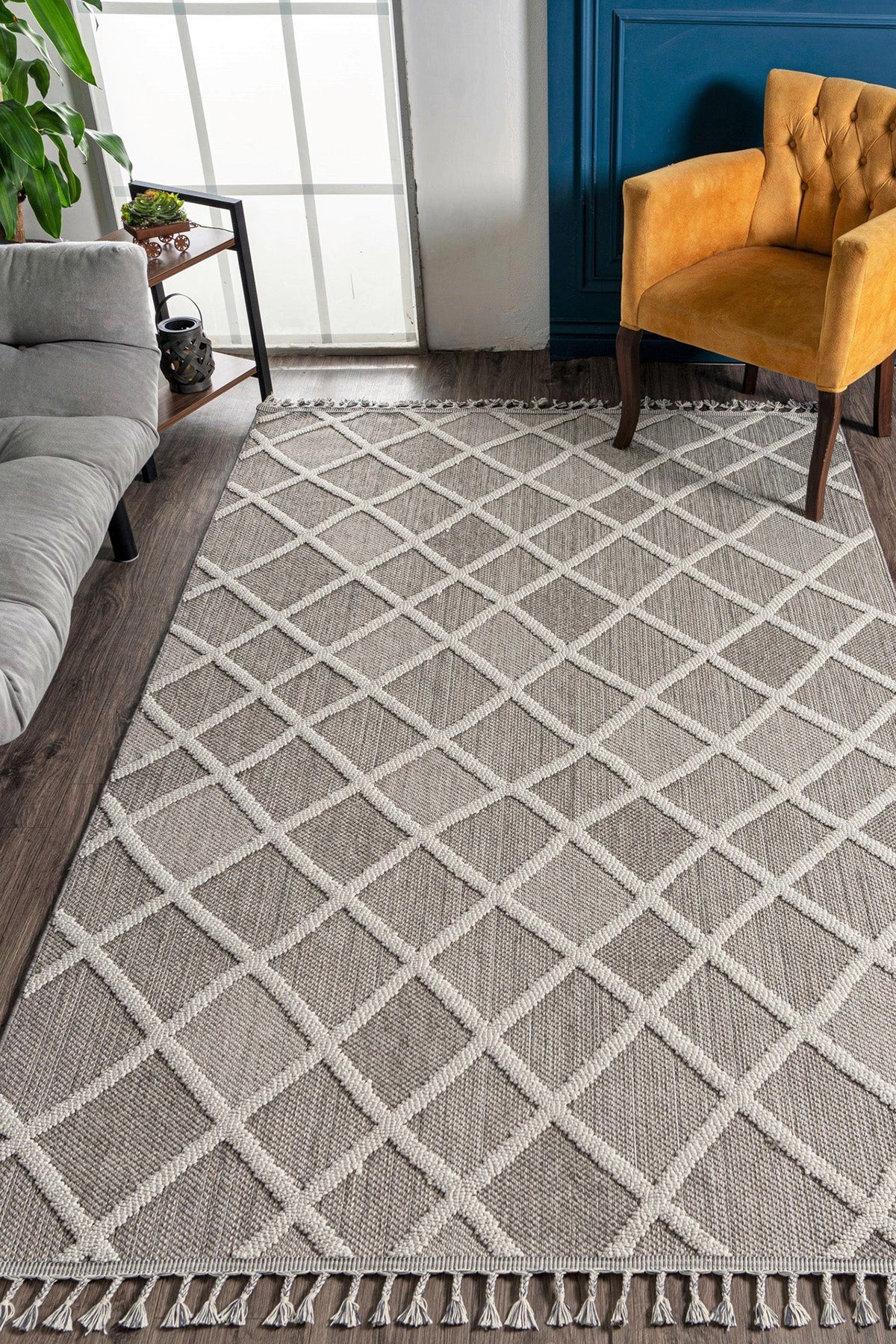 Grey Netline Home Natura 9964 washable area rug with soft texture, durable polypropylene, ideal for bedrooms, living rooms, and entryways.