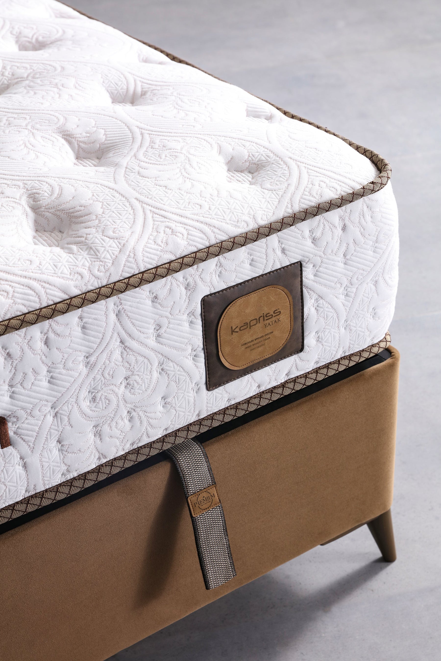 Selectum Bed Sets by Netline Interiors