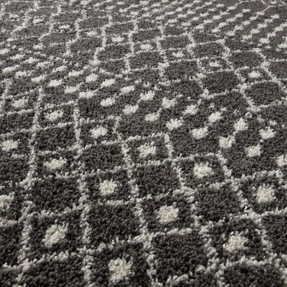 Moroccan Dark Grey Shaggy Rug – 1040