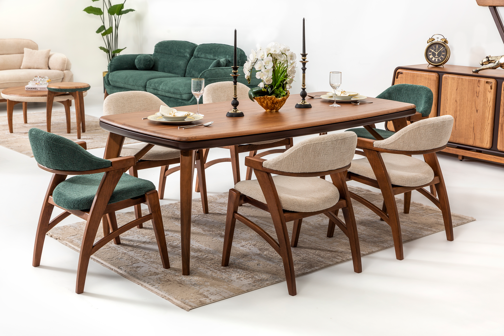 Mustang Dining Room Set by Netline Interiors