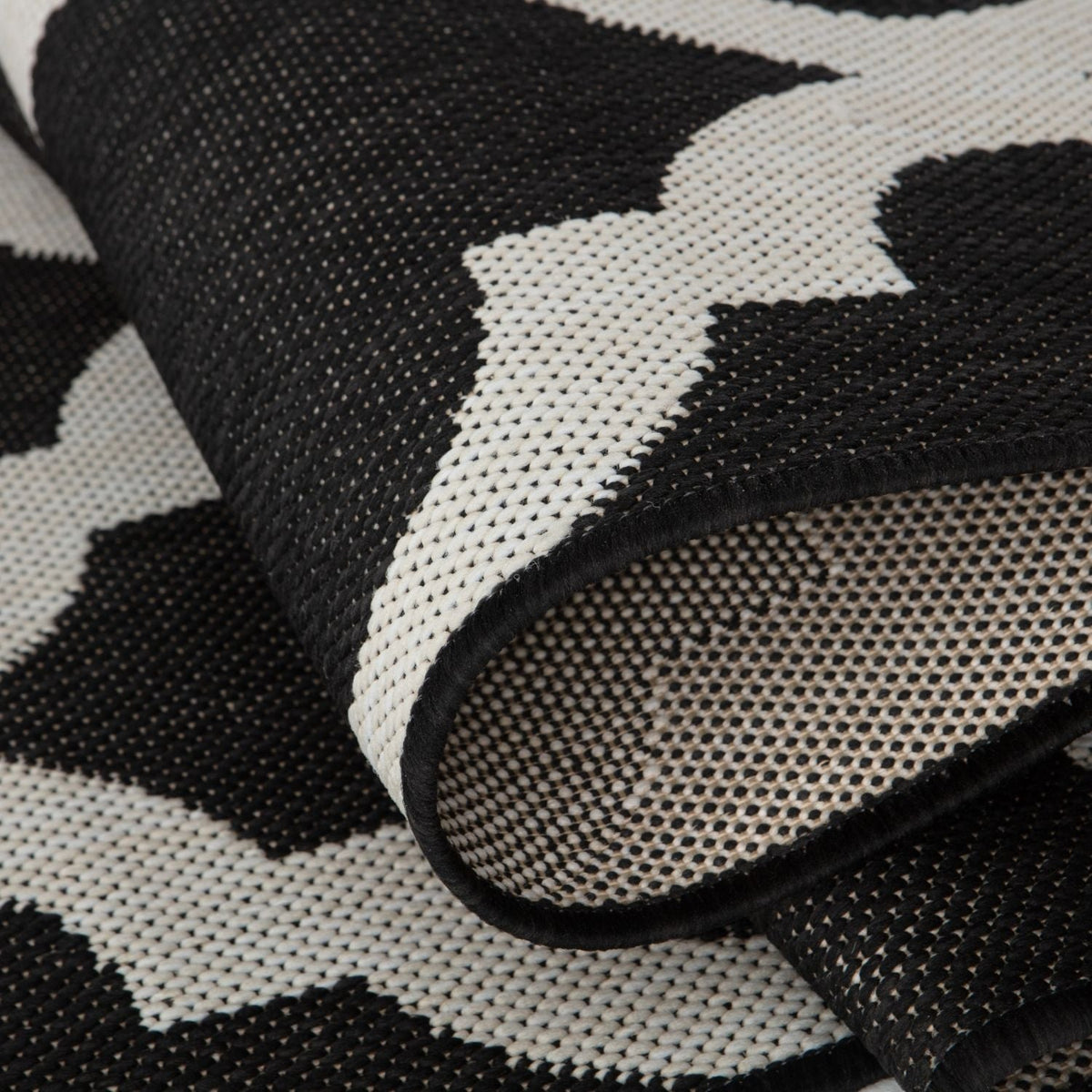 Ecology Outdoor Rug Black – 400B