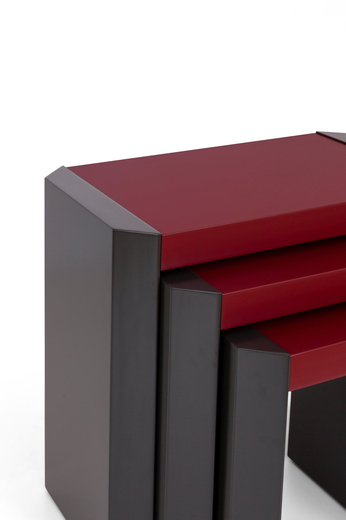 Porto Nesting Side Tables (3-piece) by Netline Interiors