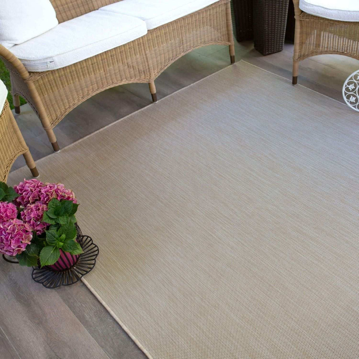 Ecology Outdoor Rug Beige – 500B