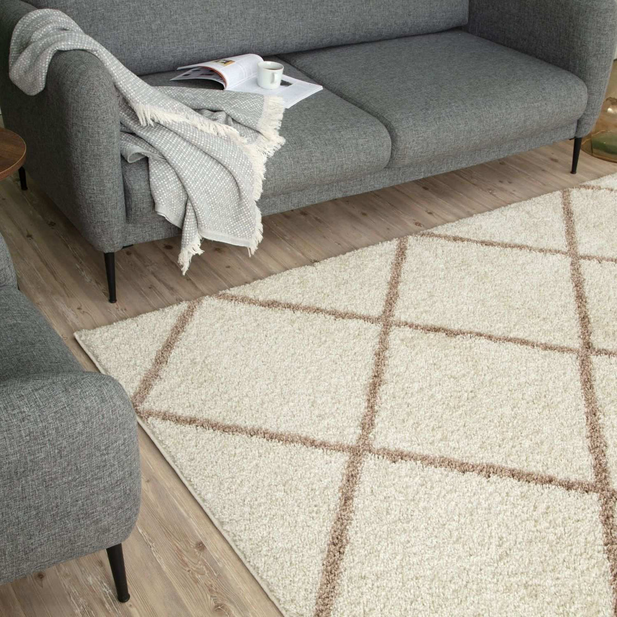 Moroccan Ivory Shaggy Rug – 530