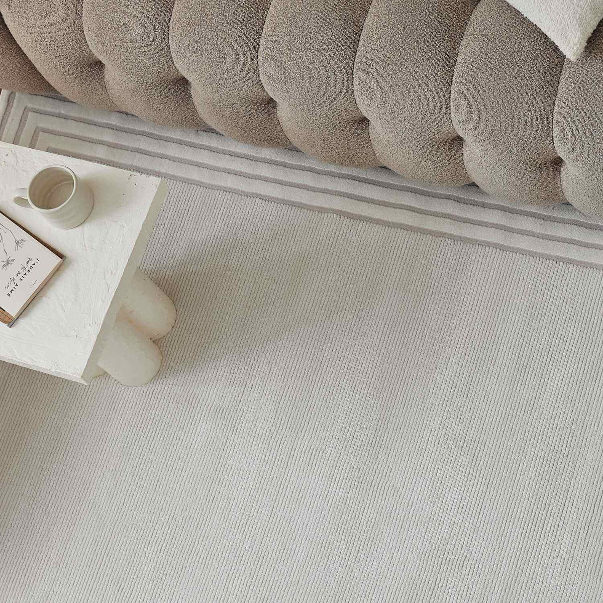 Carmel Cream Bordered Rug – 6060