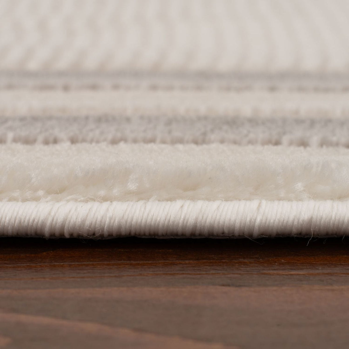 Carmel Cream-Grey Bordered Rug – 6060