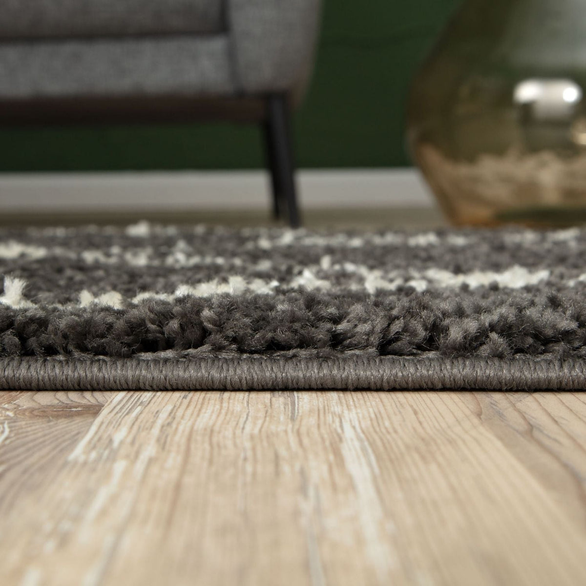 Moroccan Dark Grey Shaggy Rug – 740