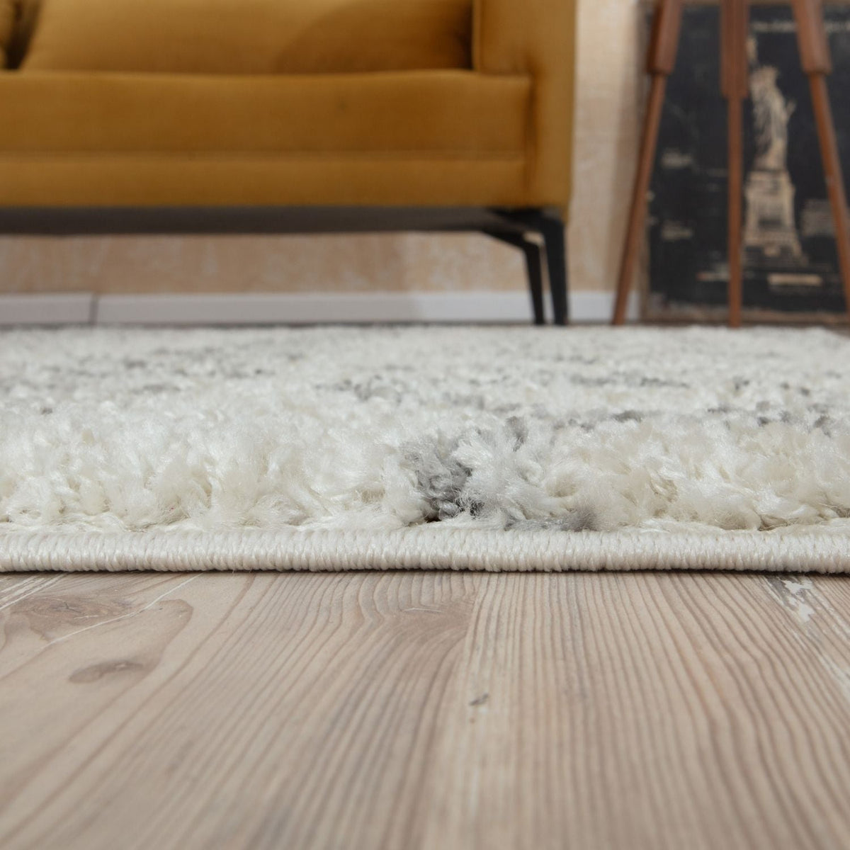 Moroccan Ivory Grey Shaggy Rug – 900