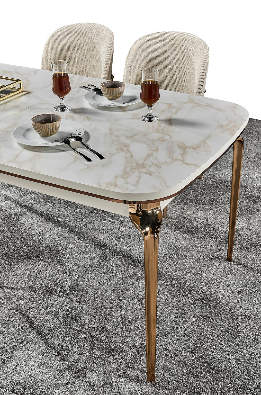 Alya Dining Room Set by Netline Interiors