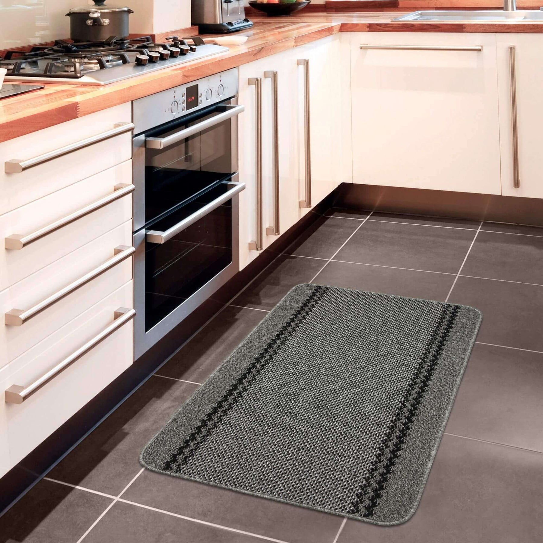 Washable Bordered Dark Grey Rug – 116D