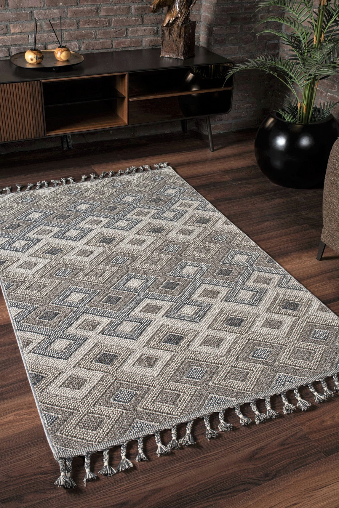 Modern Natura 9962 washable area rug by Netline Home in beige with soft texture, ideal for living room, bedroom, or hallway.