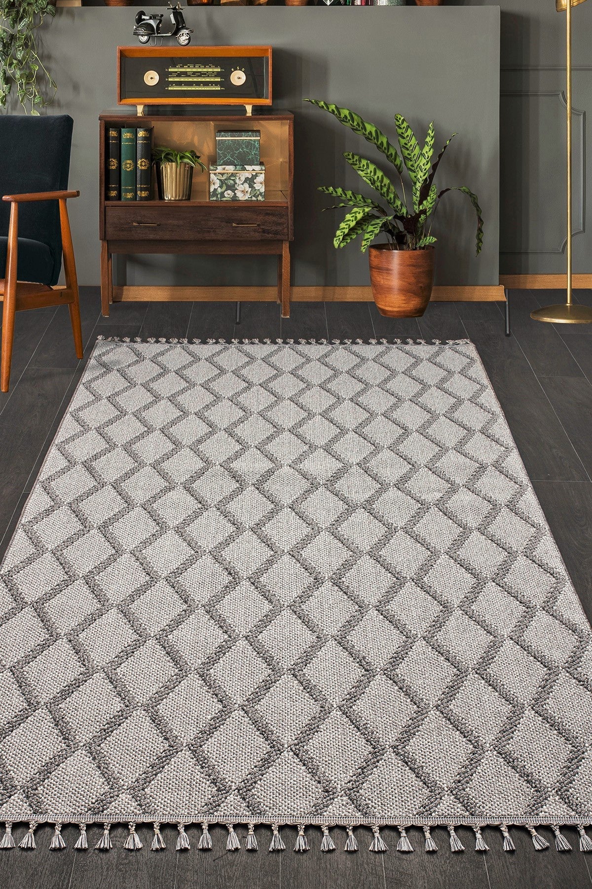 Modern Natura 9963 washable area rug by Netline Home, beige polypropylene, soft, durable, non-shed, ideal for bedrooms and entryways.