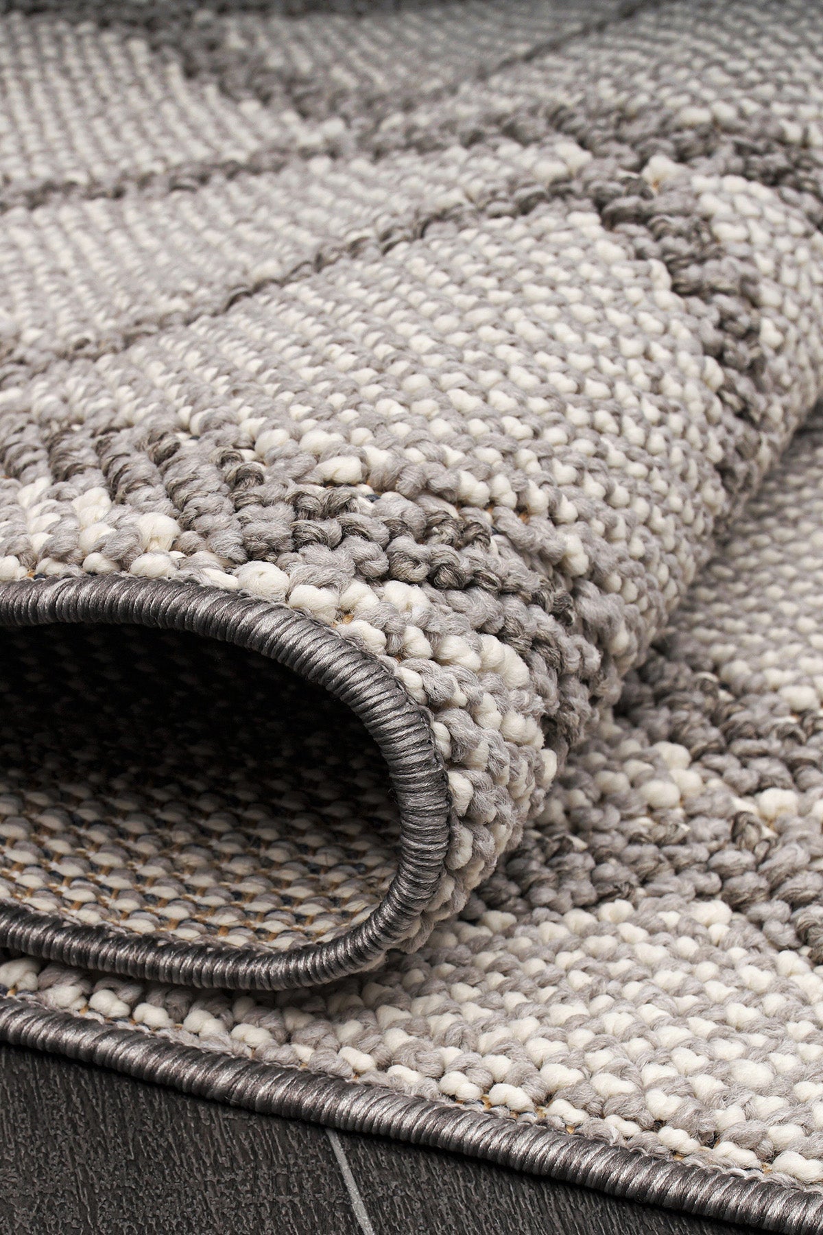 Modern Natura 9963 washable area rug by Netline Home in beige with soft, durable polypropylene, ideal for bedrooms, living rooms, or entryways.