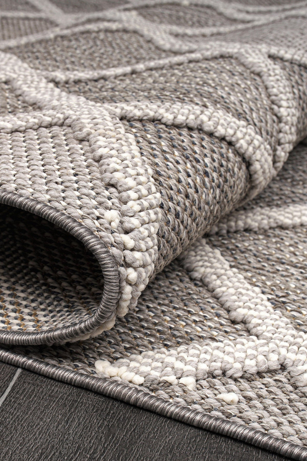 Grey Natura 9964 washable area rug by Netline Home, soft polypropylene, non-shed, easy-clean, perfect for bedrooms, living rooms, or entryways.