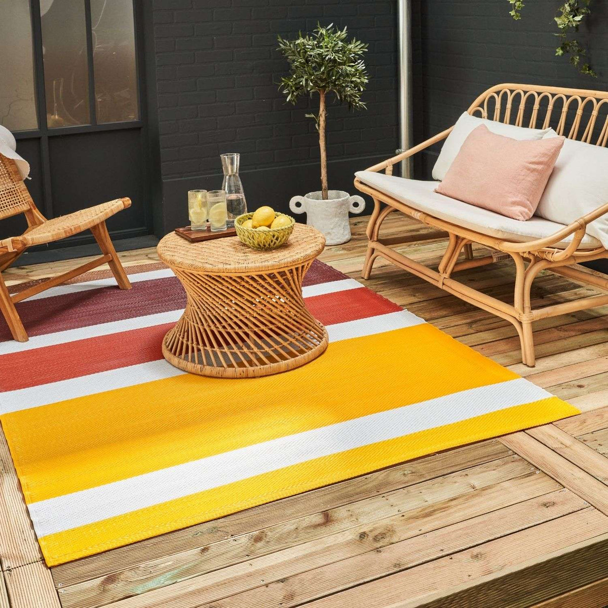 Rainbow Outdoor Rug Yellow – 1030